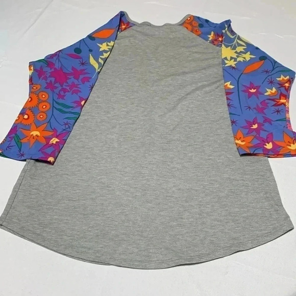 LULAROE Women’s T-Shirt,Tee-Shirt.Size L. Vibrant Colors❣️ - Picture 4 of 4